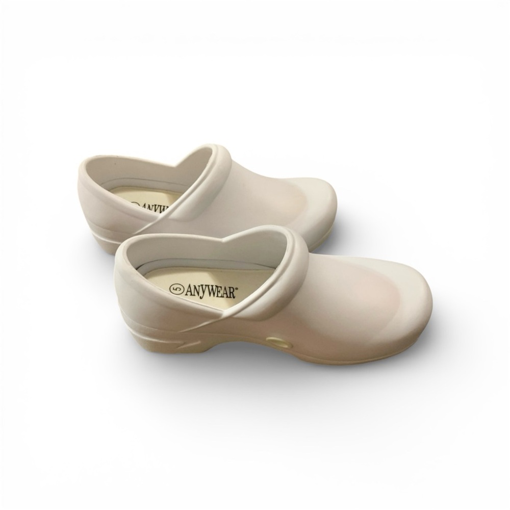 Anywear White Slip-On Nursing Clogs Chef Clean Girl Minimal Size 5